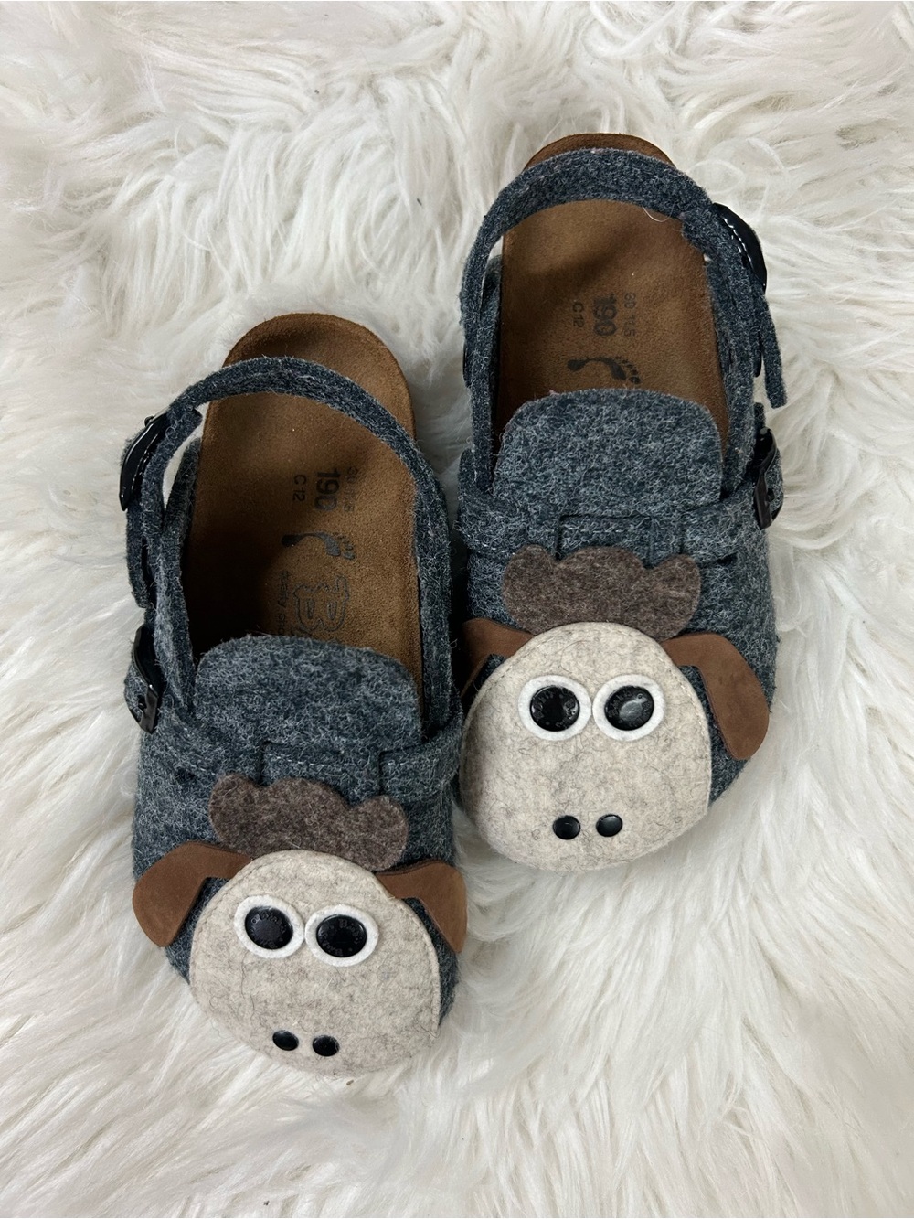 BIRKI'S by Burkenstock, kid's Charcoal Felt Animal Buckle Sandals